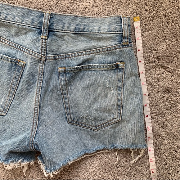 Free People Sofia Short Waves Denim Distressed shorts size 26 - Picture 10 of 12
